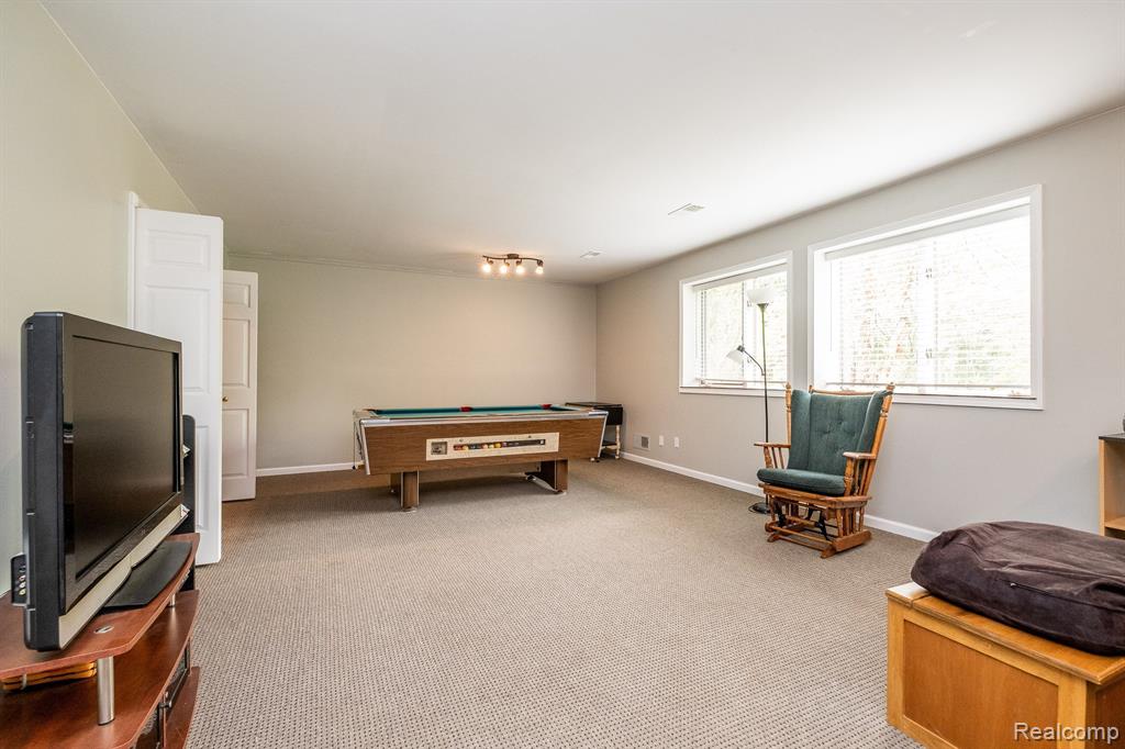 11207 PATTY ANN Lane, Romeo, MI 48065 — Photo 35