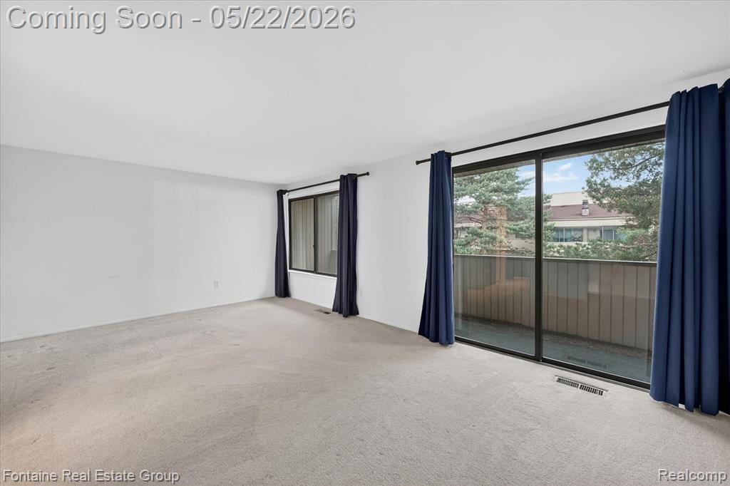7406 Azalea Court, West Bloomfield, MI — Photo 11
