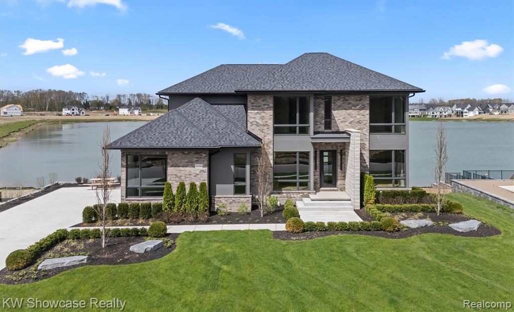 2559 Crystal Lake Drive, Commerce Twp, MI 48382