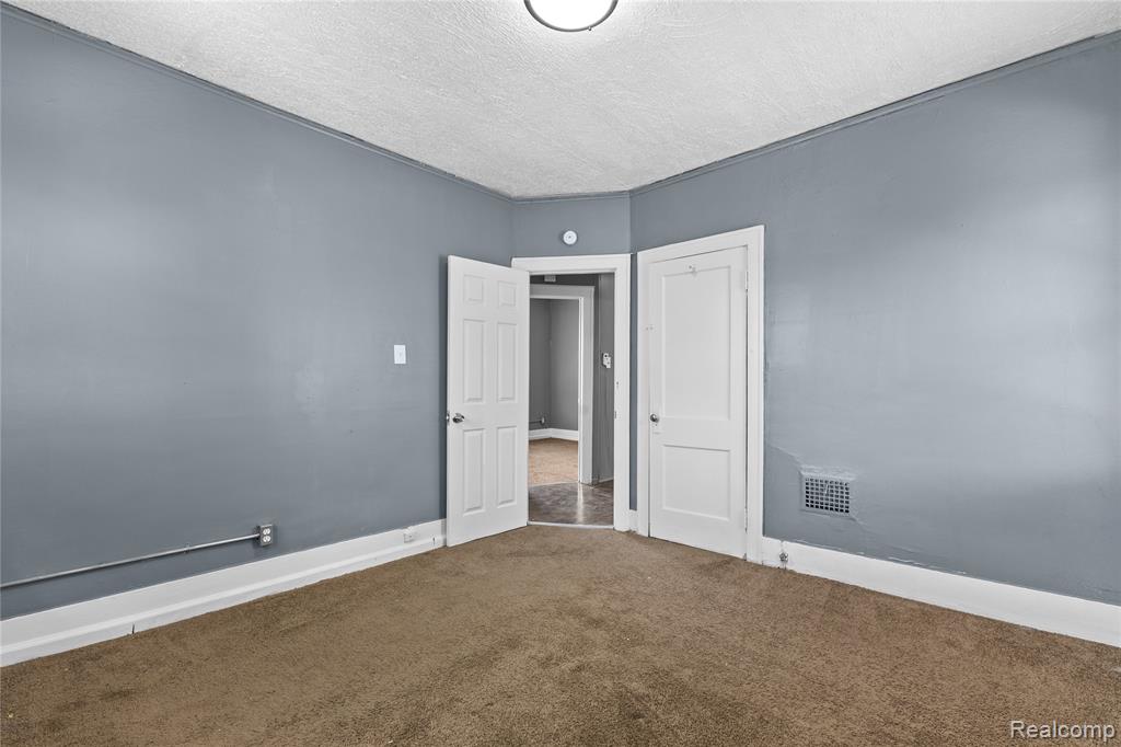 5061 Hillsboro Street, Detroit, MI 48204 — Photo 13