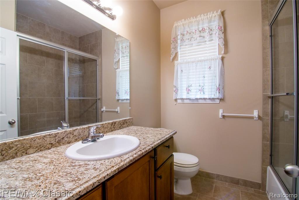 50416 Pinnacle Woods Lane, Macomb, MI 48042 — Photo 20
