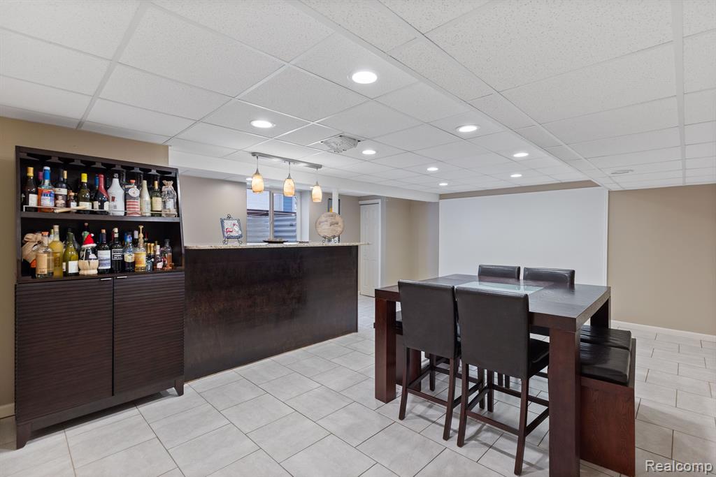 49751 GOLDEN PARK Drive, Shelby Twp, MI 48315 — Photo 39