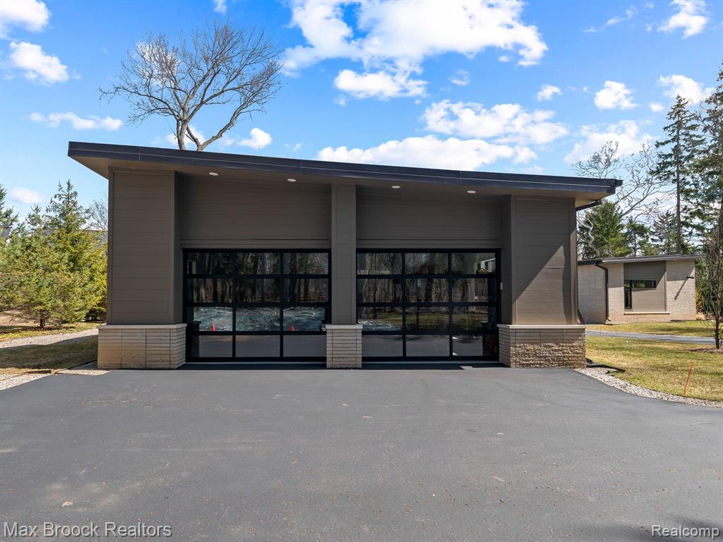 4890 Charing Cross Road, Bloomfield Hills, MI 48304 — Photo 42
