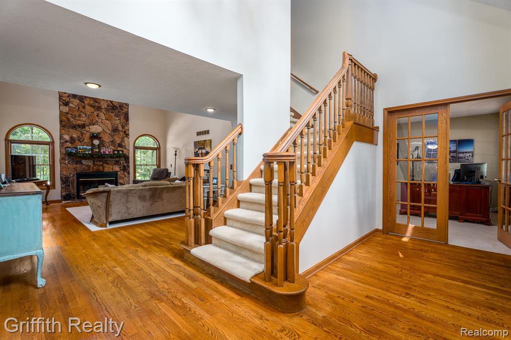 8123 Baypointe Drive, Brighton, MI 48114 — Photo 9