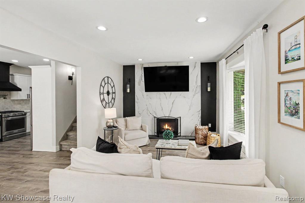 615 Hickory Street, Milford, MI 48381 — Photo 9