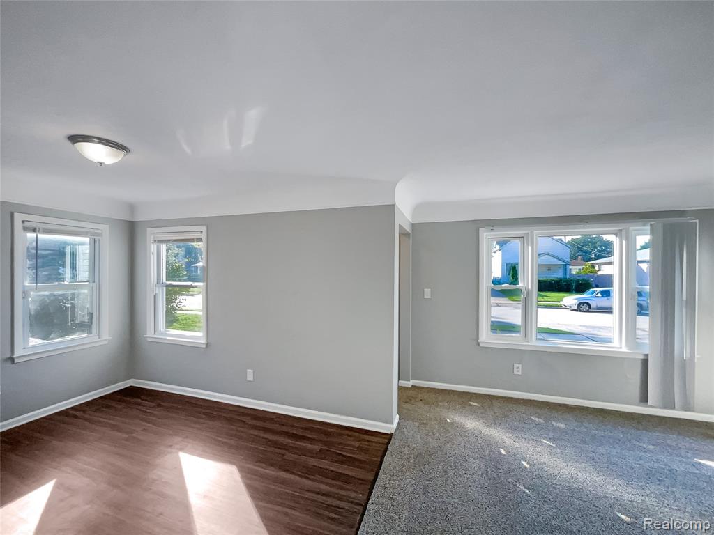 18067 Rosetta Avenue, Eastpointe, MI 48021 — Photo 9