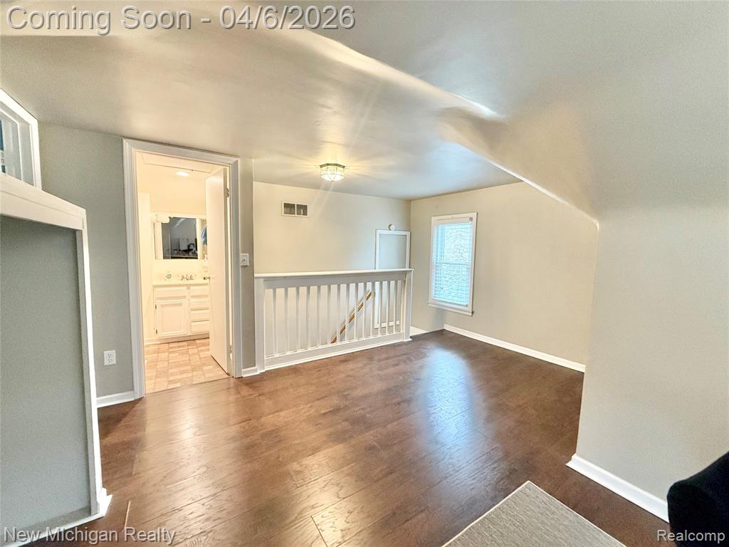 1224 W Bristol Road, Flint, MI 48507 — Photo 18