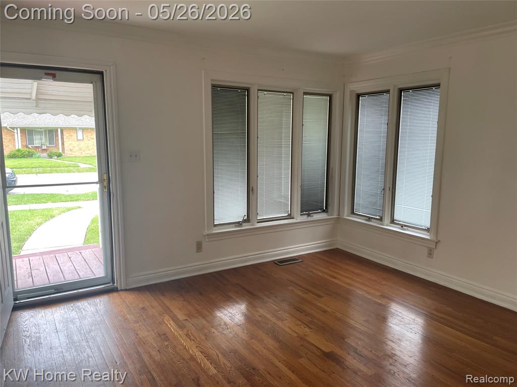 16853 Lincoln Avenue, Eastpointe, MI 48021 — Photo 4