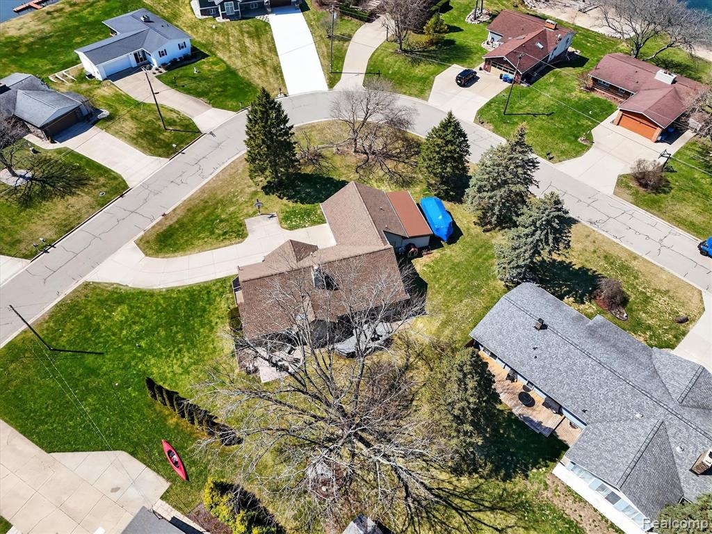16147 Silvercrest Drive, Fenton, MI 48430 — Photo 57