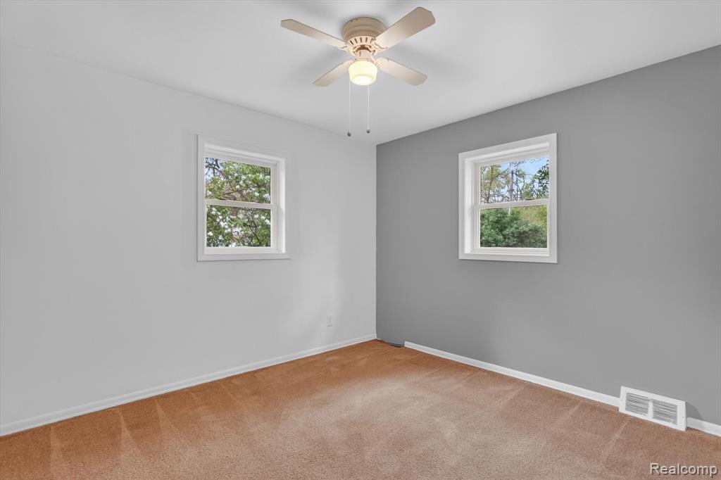 403 Pond Street, Pinckney, MI 48169 — Photo 16