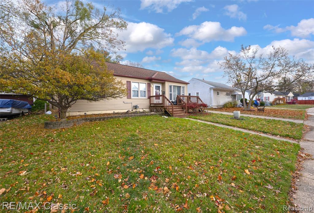 1439 Kingsley Street, Mount Clemens, MI 48043 — Photo 4