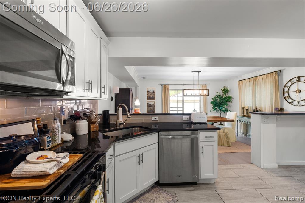 3788 Griffith Avenue, Berkley, MI 48072 — Photo 8