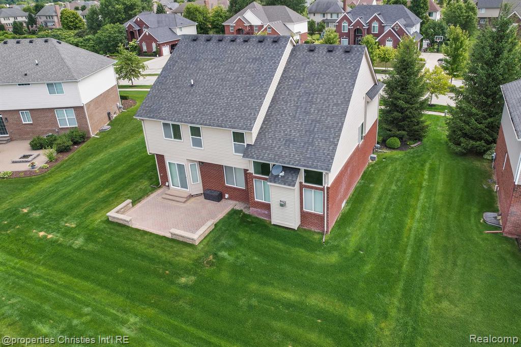 24353 BROMPTON Way, South Lyon, MI 48178 — Photo 10