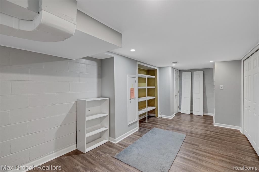905 N Wilson Avenue, Royal Oak, MI 48067 — Photo 28