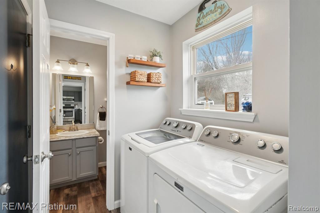 2570 Castle Rock Court, Howell, MI 48843 — Photo 11