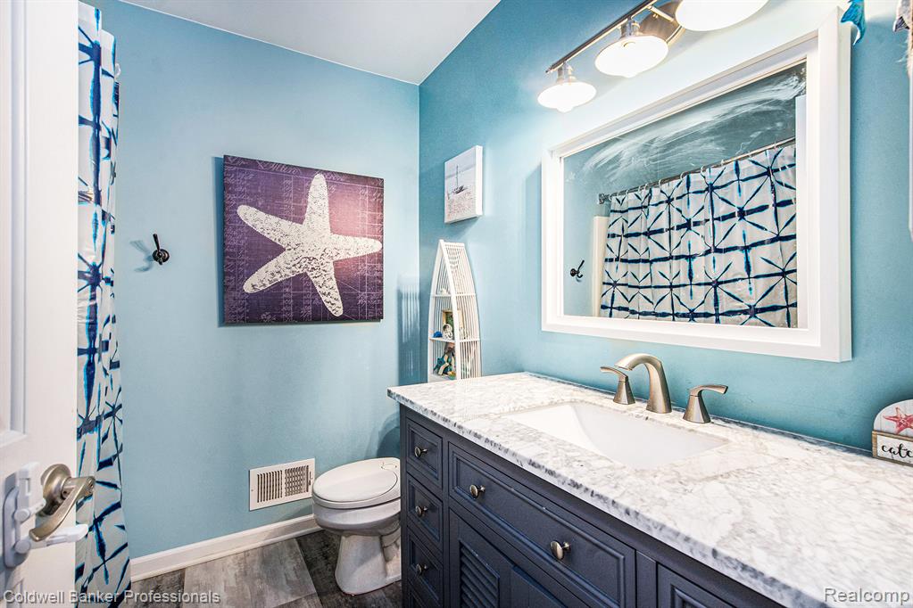 4074 Crystal Creek Drive, Ypsilanti, MI 48197 — Photo 25