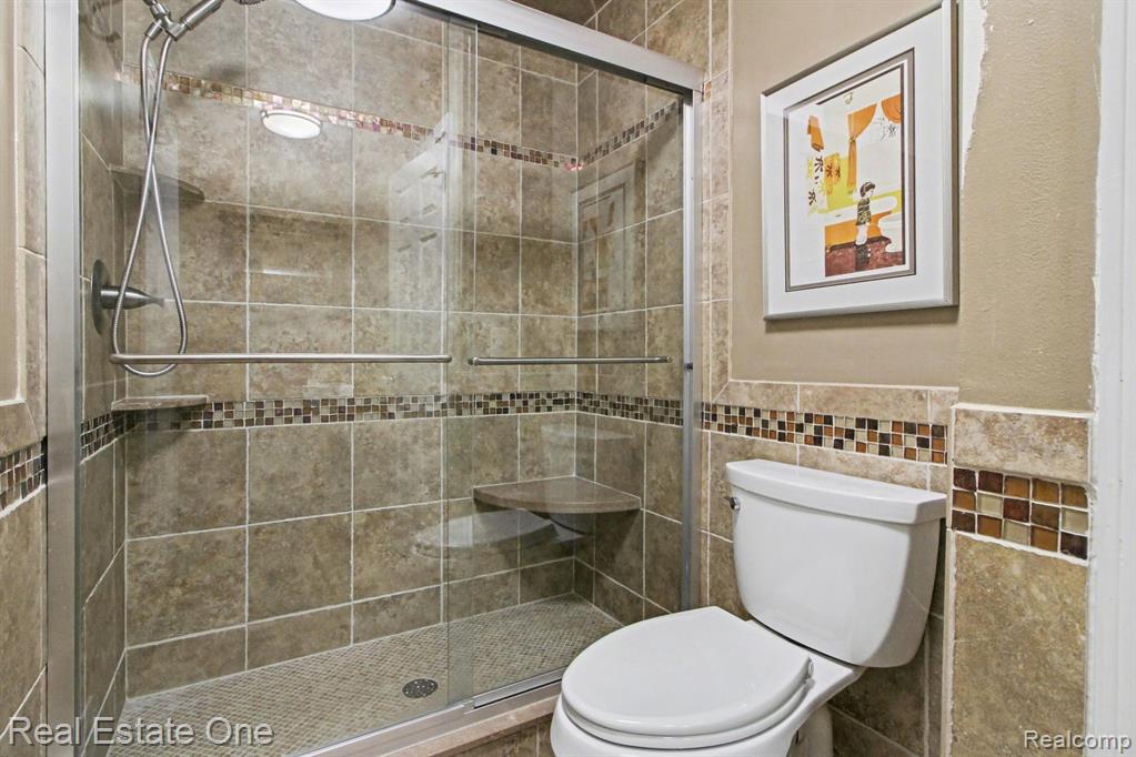 1934 Pelican Court, Troy, MI 48084 — Photo 19