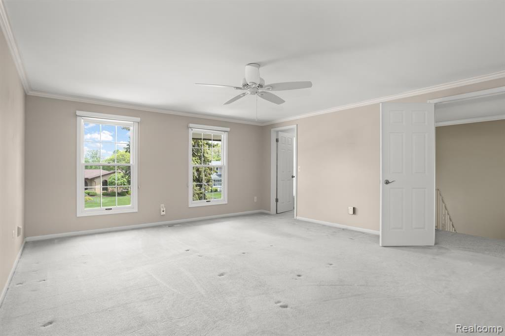 54443 POCAHONTAS Drive, Shelby Twp, MI 48315 — Photo 18