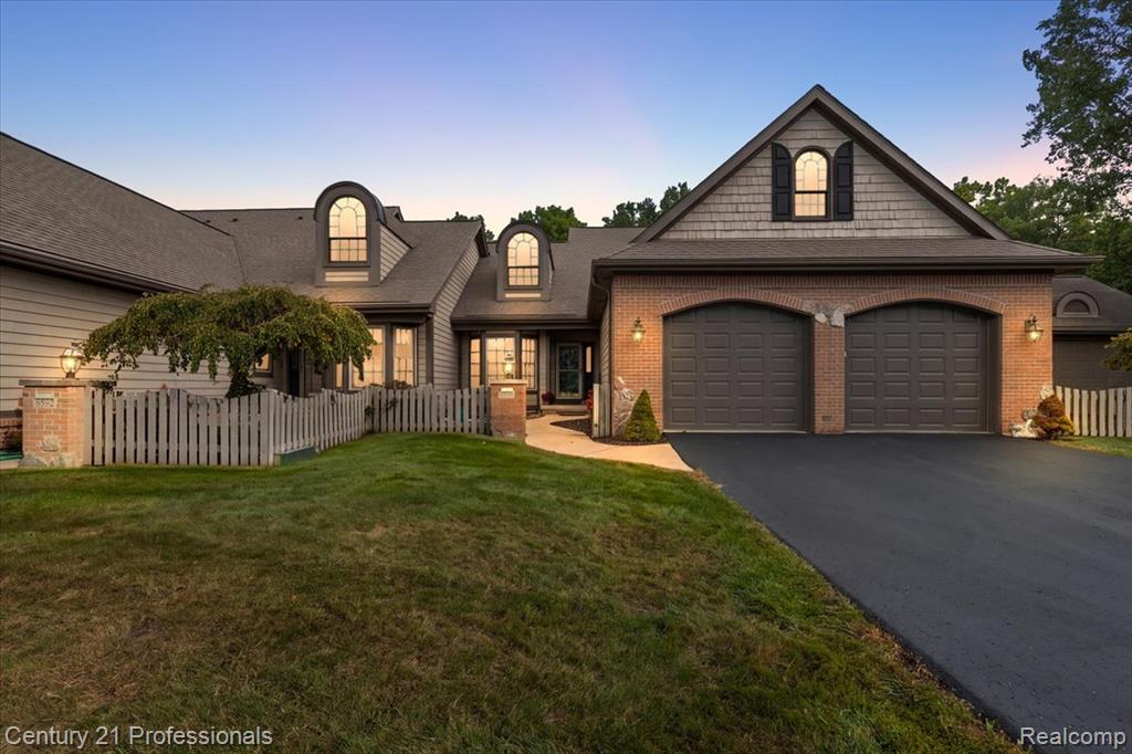 6590 Steeple Ridge, Clarkston, MI