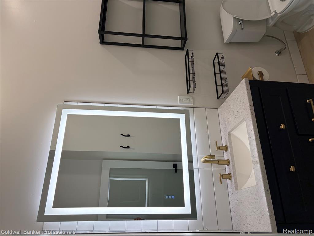 785 FOREST C#8 Street, Wyandotte, MI 48192 — Photo 15