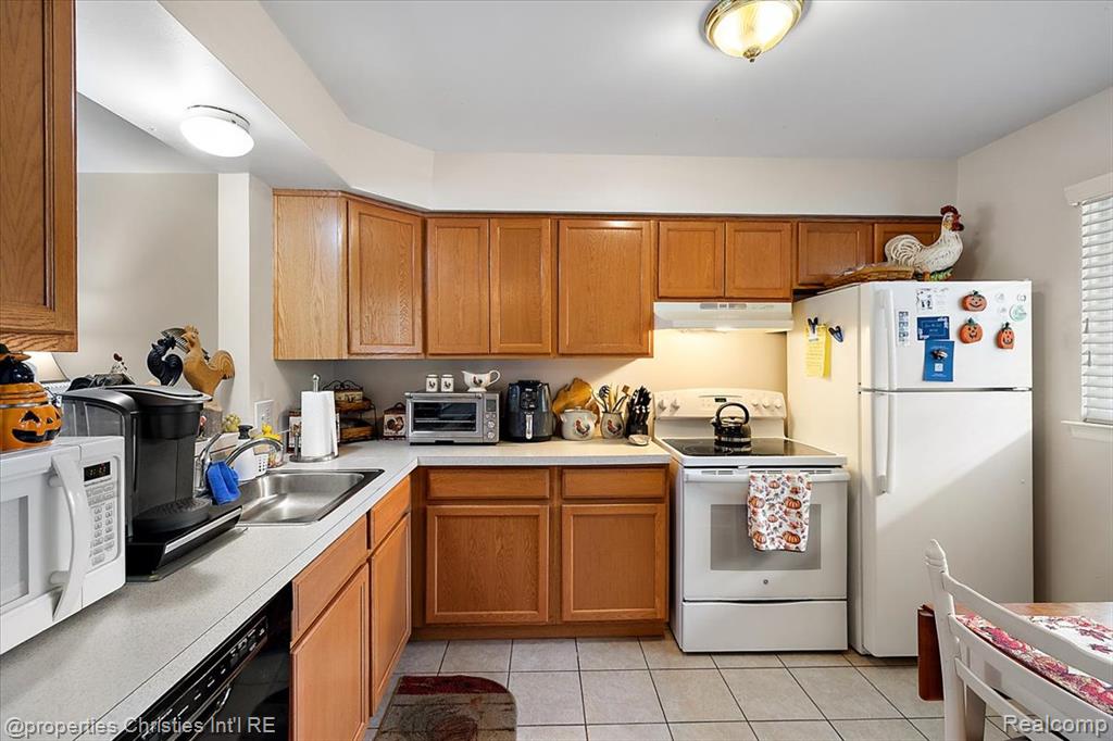 23416 Middlebelt Road, Farmington Hills, MI 48336 — Photo 7
