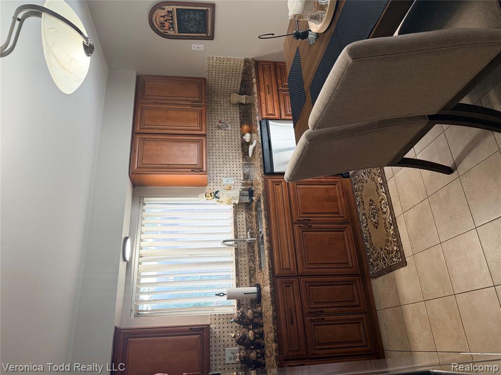 2994 Roundtree Drive, Troy, MI 48083 — Photo 6