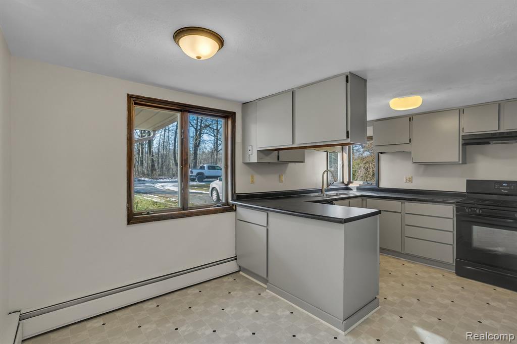 3318 METCALF Road, Burtchville, MI 48059 — Photo 9