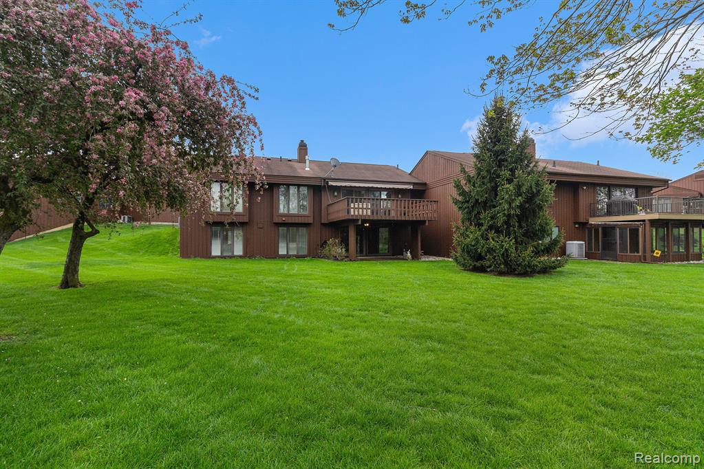 625 APPLEGATE Lane, Grand Blanc, MI 48439 — Photo 26