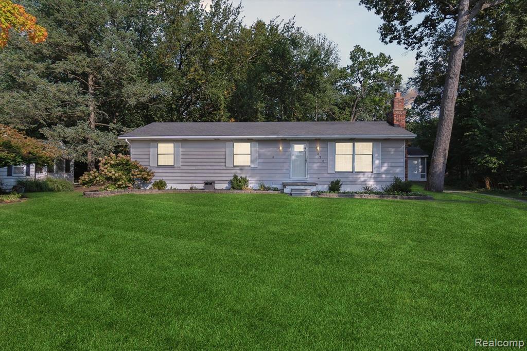 550 ROSELANE Drive, Howell, MI 48843 — Photo 2