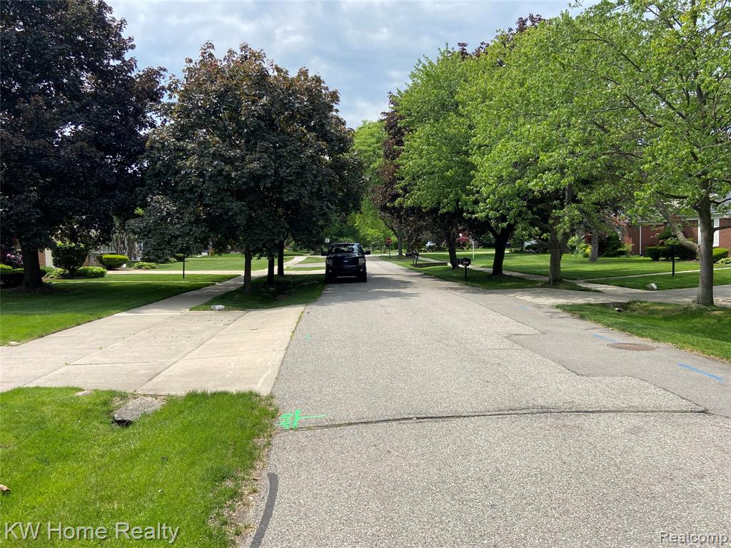 18635 San Diego Boulevard, Lathrup Village, MI 48076 — Photo 37