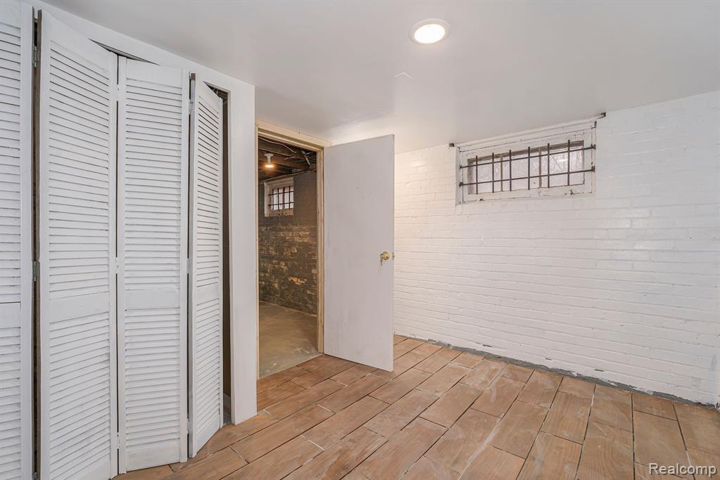 221 W Grixdale, Highland Park, MI 48203 — Photo 35