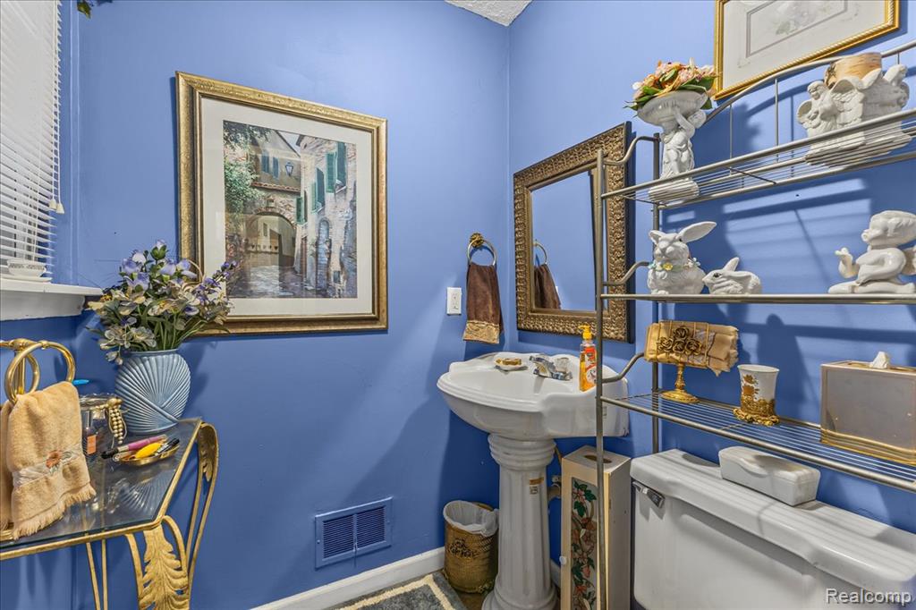 49222 Fairchild Road, Macomb, MI 48042 — Photo 14