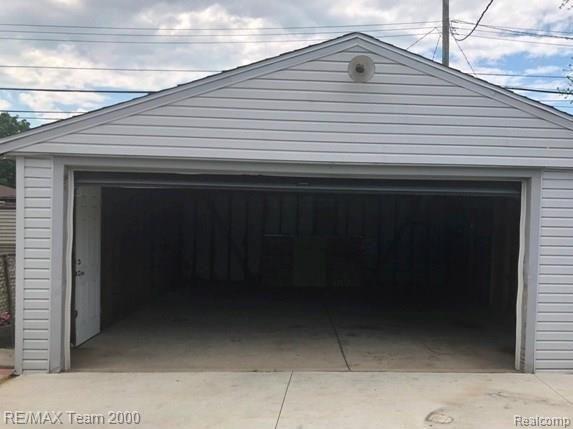 6784 COOPER Street, Taylor, MI 48180 — Photo 11