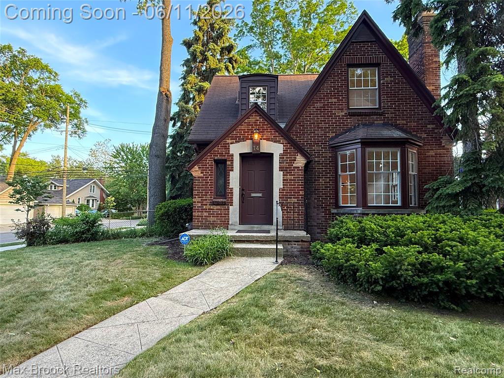 14 Fairwood Boulevard, Pleasant Ridge, MI