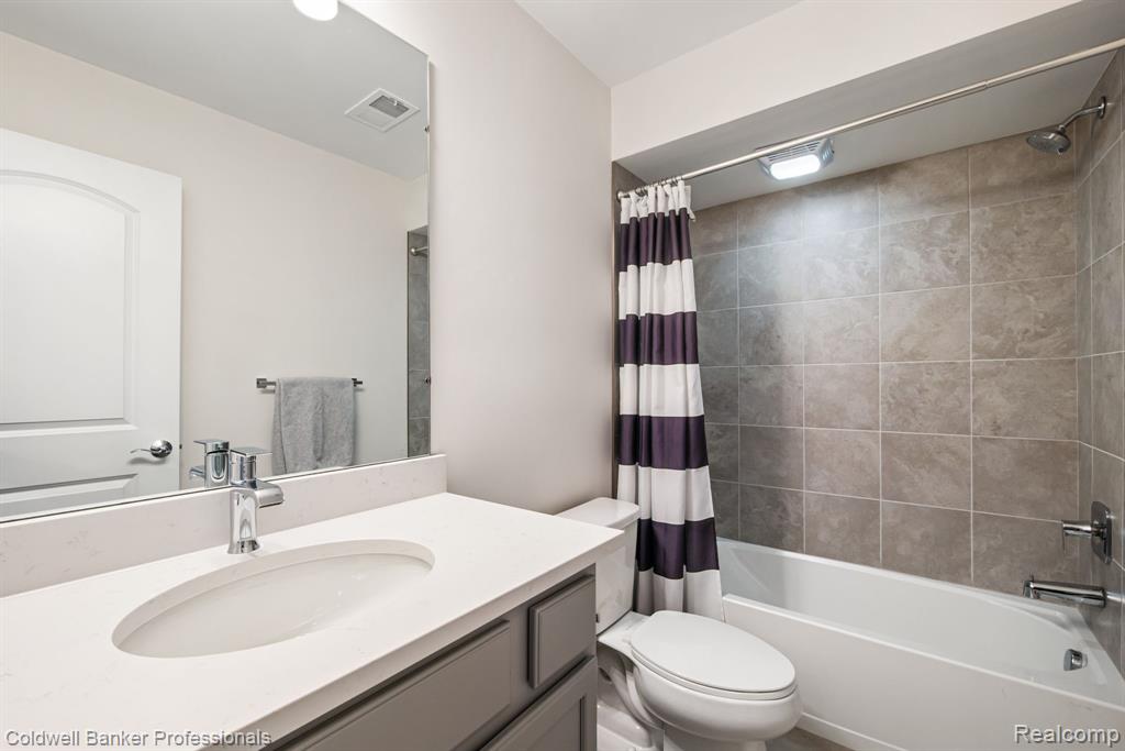 47749 Alden Terrace N, Northville, MI 48168 — Photo 43