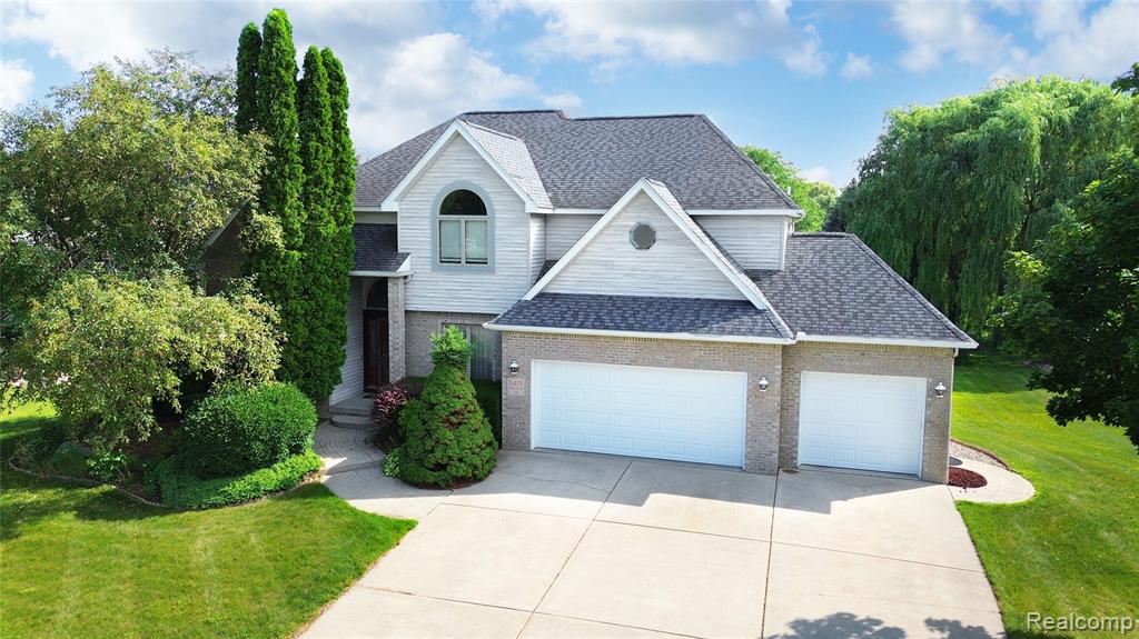 6476 Stonebrook Lane, Flushing, MI 48433