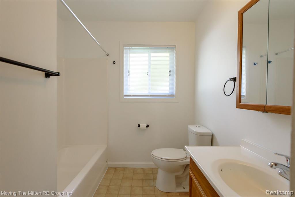 9421 VAN BUREN Street, Van Buren, MI 48111 — Photo 12