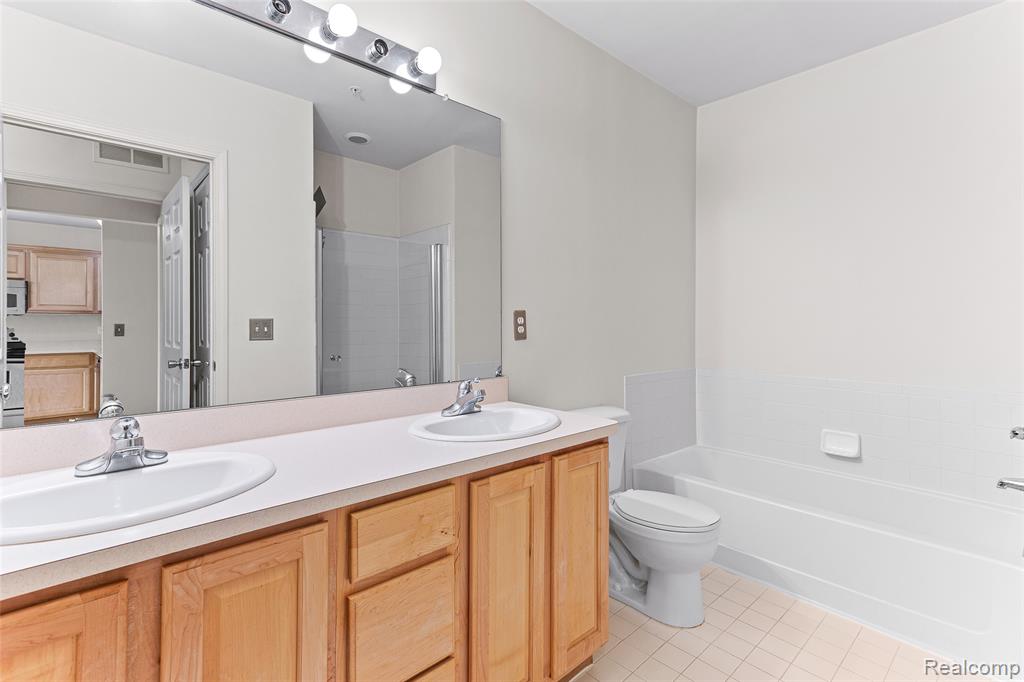 39621 SPRINGWATER Drive, Northville, MI — Photo 18