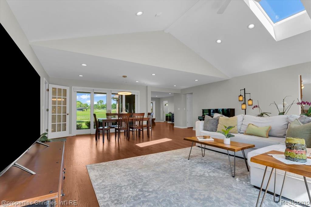 6225 Golfview Drive, Bloomfield Hills, MI 48301 — Photo 9