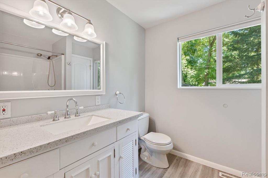 15279 Outer Drive, Linden, MI 48451 — Photo 17