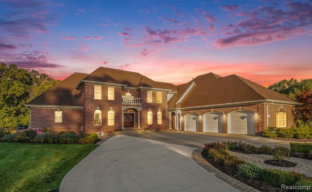 8294 WARWICK GROVES, Grand Blanc, MI 48439 — front exterior