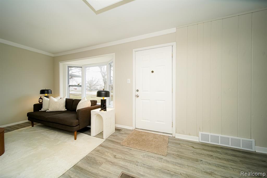 30644 HAYES Road, Roseville, MI 48066 — Photo 11