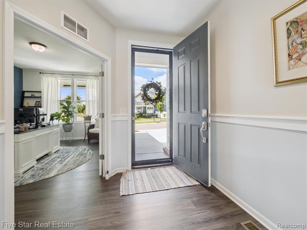 50264 Paine Street, Canton, MI 48188 — Photo 5
