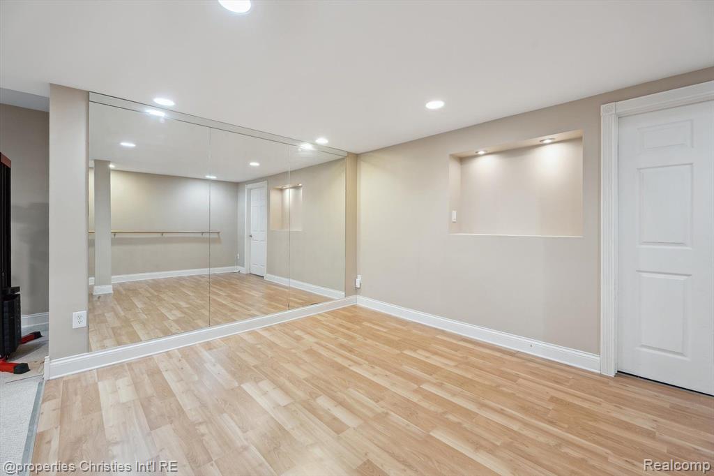 45055 WALNUT RIDGE, Northville, MI 48168 — Photo 52