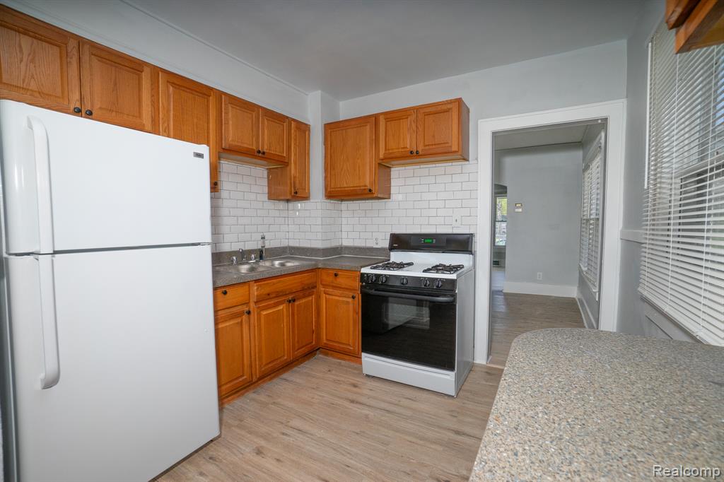 6361 Floyd Street, Detroit, MI 48210 — Photo 15