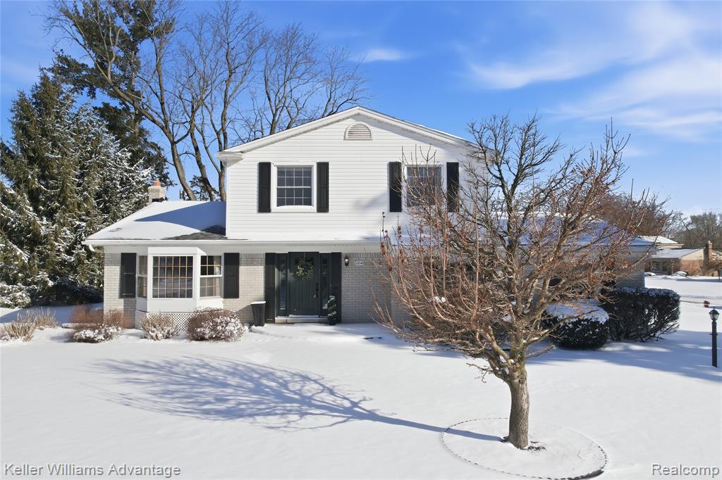 22846 Gilbar Street, Novi, MI — Photo 2