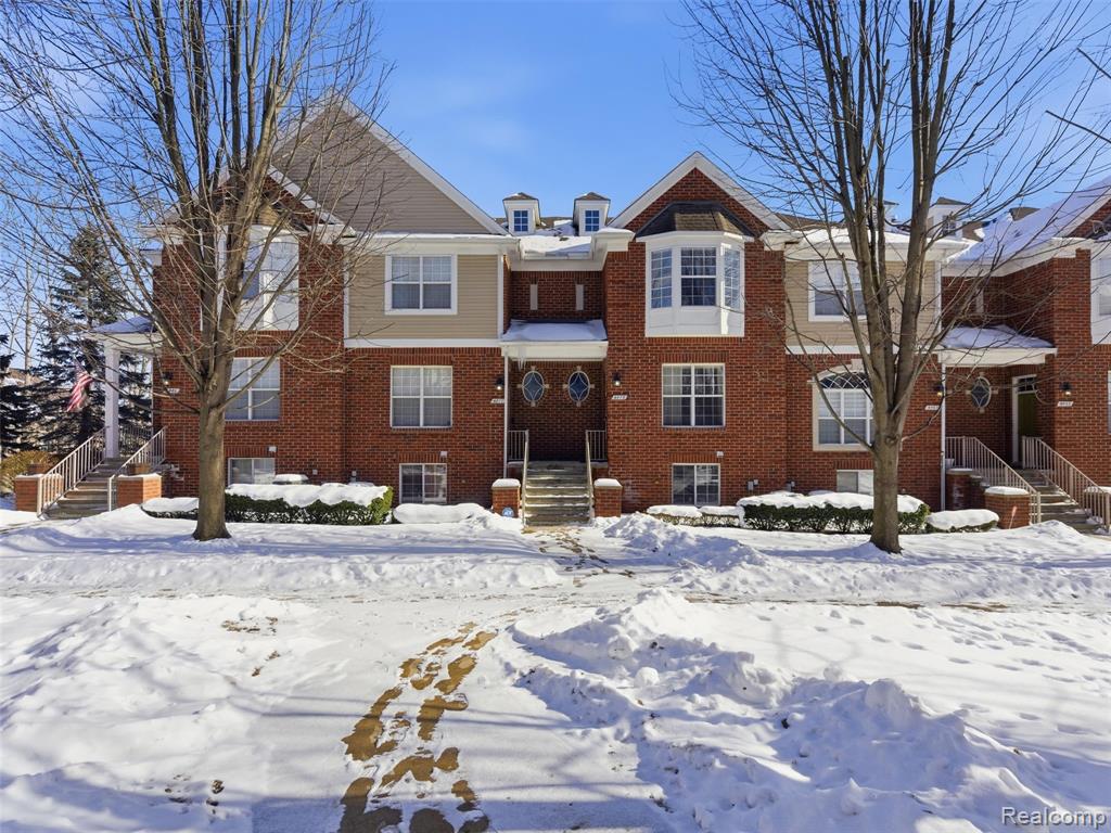 6073 Windemere Lane, Utica, MI 48316 — Photo 2
