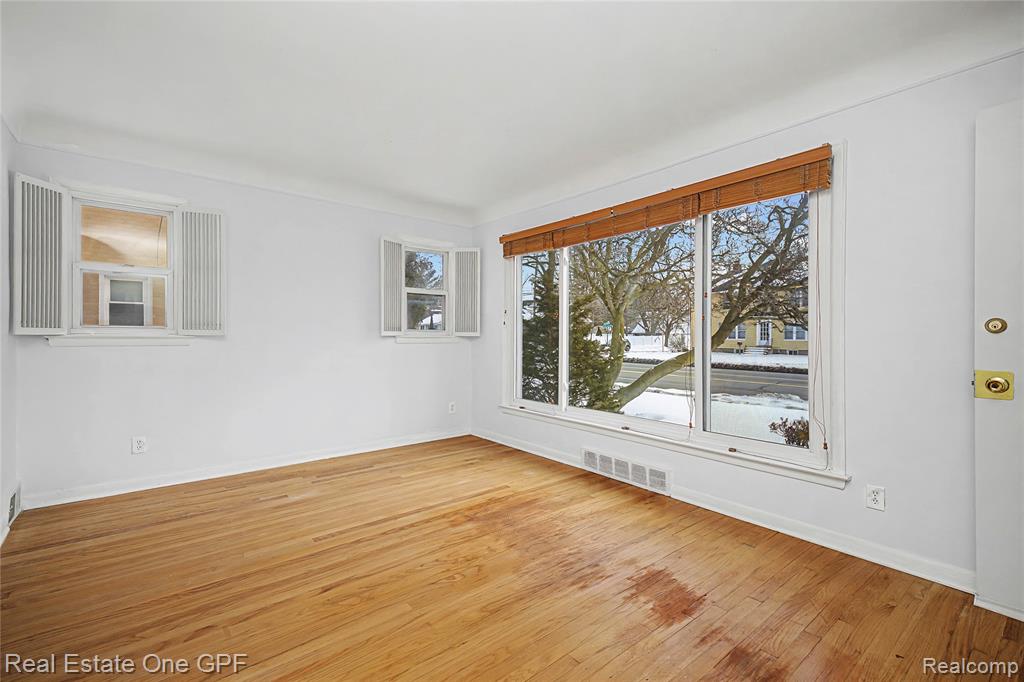 506 W 12 Mile Road, Royal Oak, MI 48073 — Photo 5