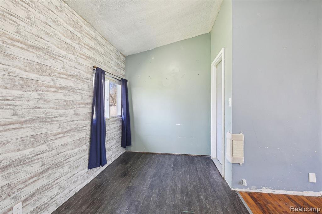 9091 MAPLEWOOD Drive, Clio, MI 48420 — Photo 11