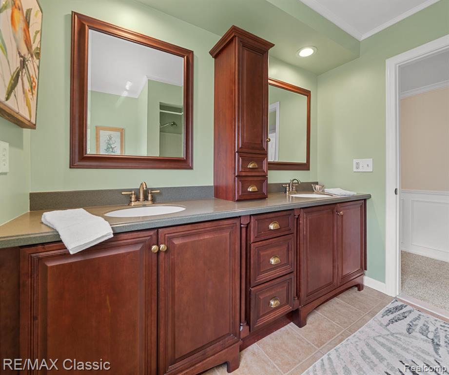 45597 HOLMES Drive, Canton, MI 48187 — Photo 46